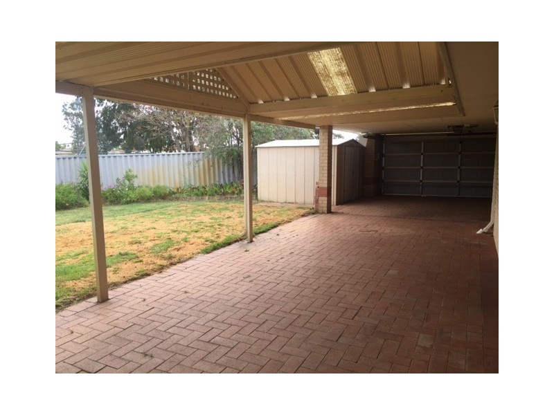 9 Carlsbad Court, Ballajura WA 6066