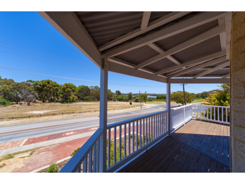 182 Scenic Drive, Wanneroo WA 6065
