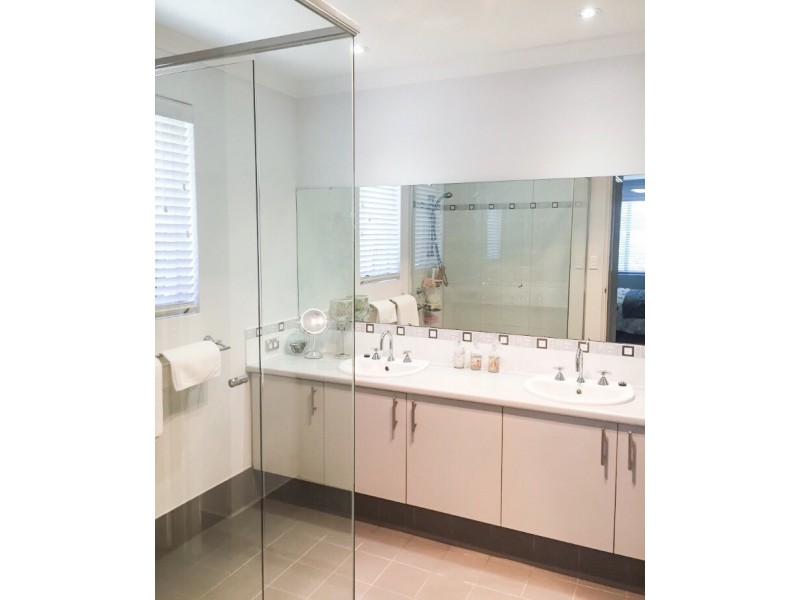 19 Jaeger Bend, Tapping WA 6065