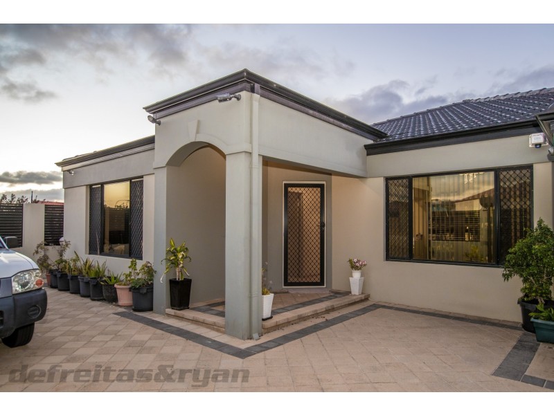 62 Abbotswood Drive, Landsdale WA 6065