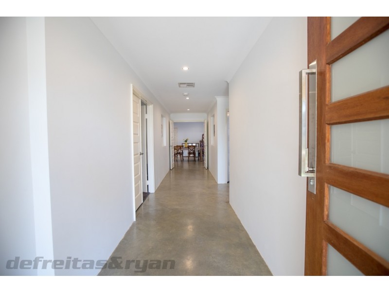 4 Artisan Road, Yanchep WA 6035