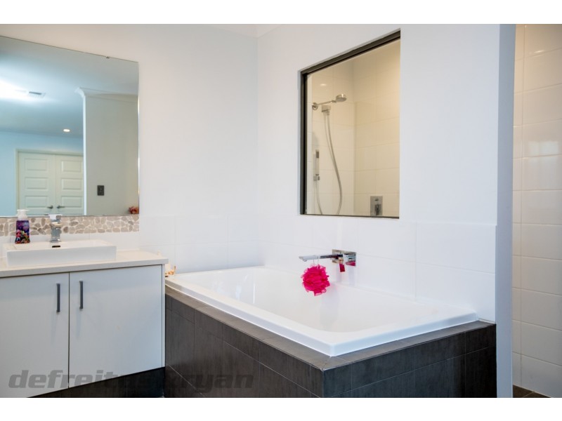 4 Artisan Road, Yanchep WA 6035