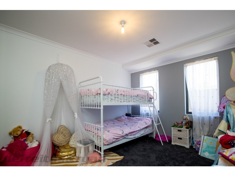 4 Artisan Road, Yanchep WA 6035
