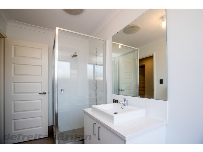 4 Artisan Road, Yanchep WA 6035