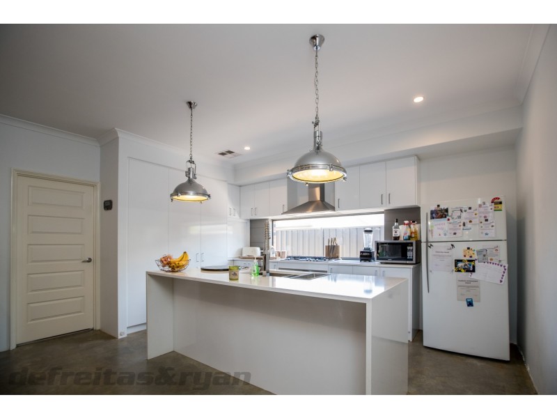4 Artisan Road, Yanchep WA 6035