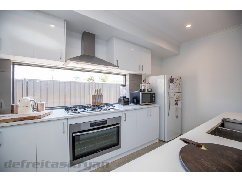 4 Artisan Road, Yanchep WA 6035