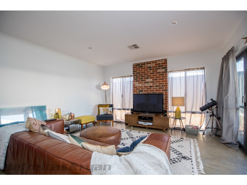 4 Artisan Road, Yanchep WA 6035