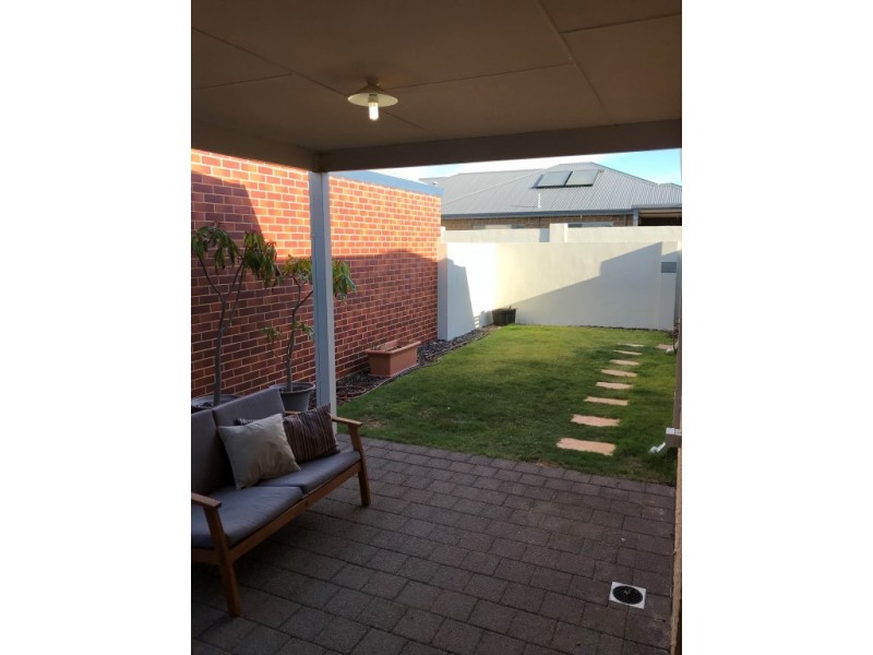 32 Missingham Avenue, Alkimos WA 6038