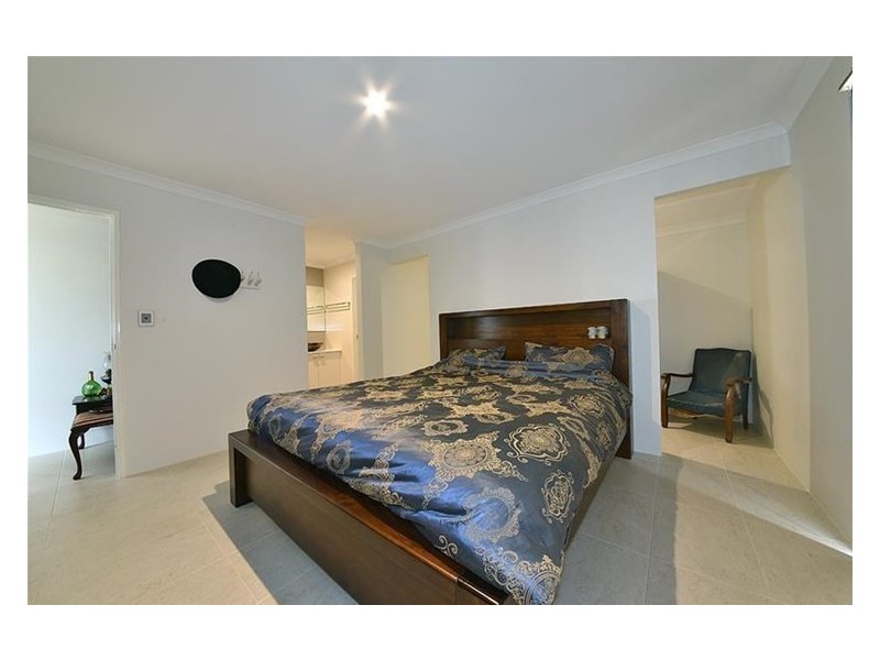 8 Malia Ramble, Alkimos WA 6038