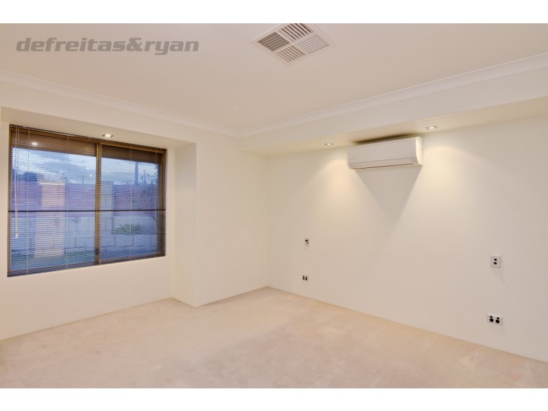 16 Lind Court, Quinns Rocks WA 6030