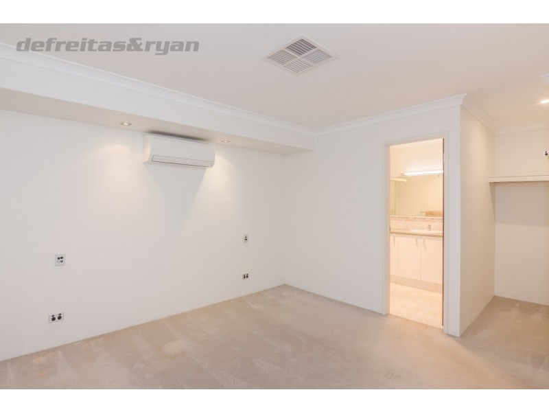 16 Lind Court, Quinns Rocks WA 6030