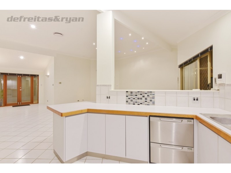 16 Lind Court, Quinns Rocks WA 6030