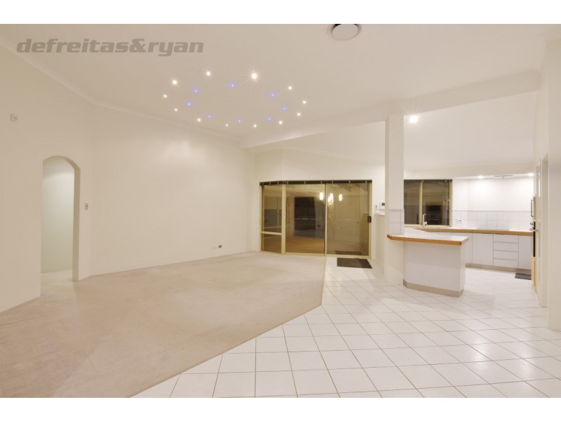 16 Lind Court, Quinns Rocks WA 6030