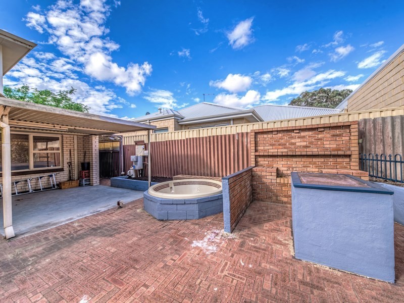 132A Arkana Road, Westminster WA 6061