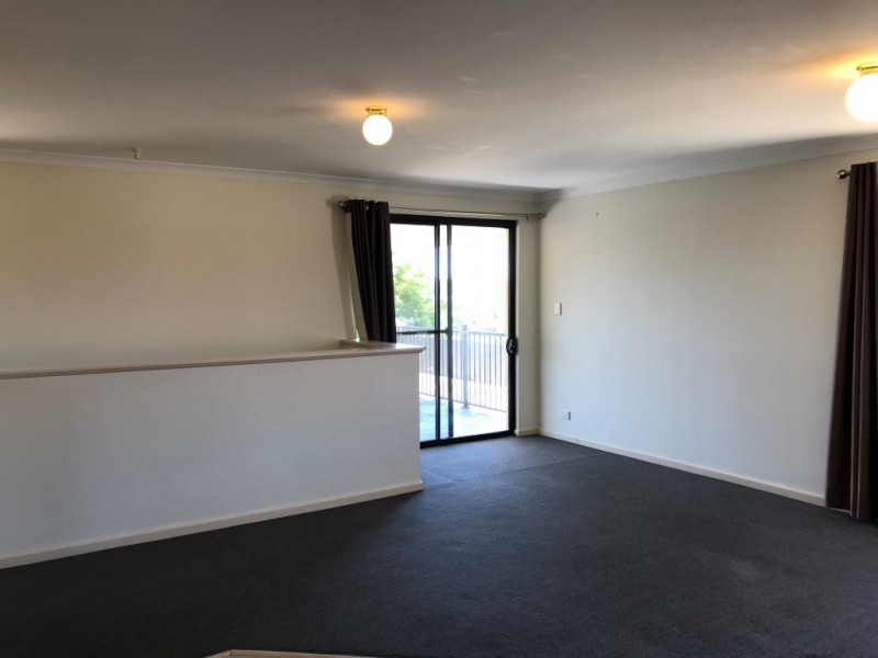 23 / 11 Elvire Street, Viveash WA 6056