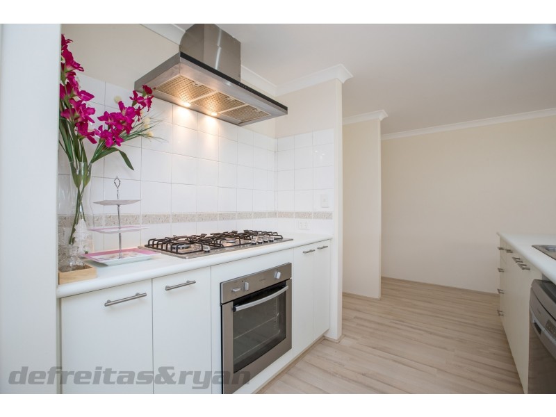 34 Leschenault Loop, Banksia Grove WA 6031