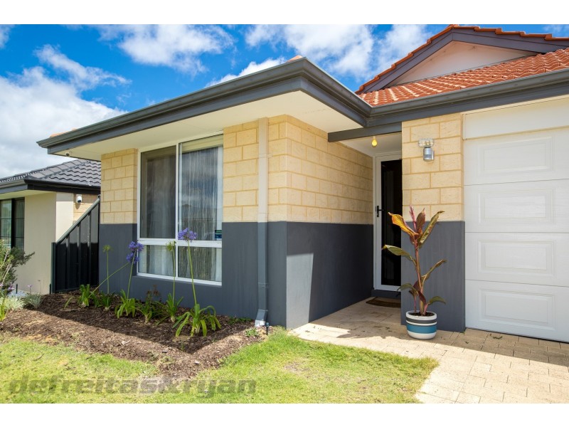 34 Leschenault Loop, Banksia Grove WA 6031