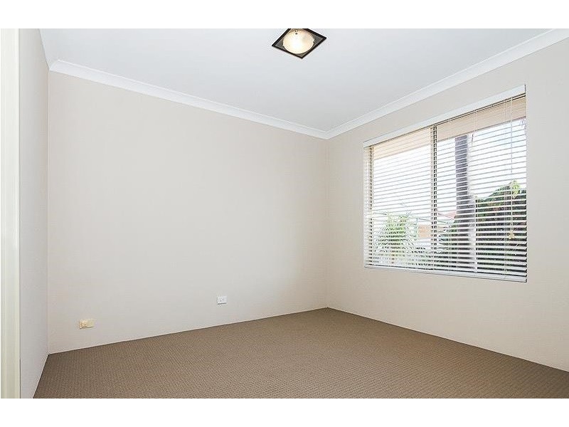 8a Earl Court, Merriwa WA 6030