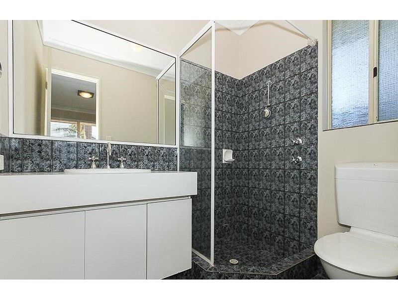 8a Earl Court, Merriwa WA 6030