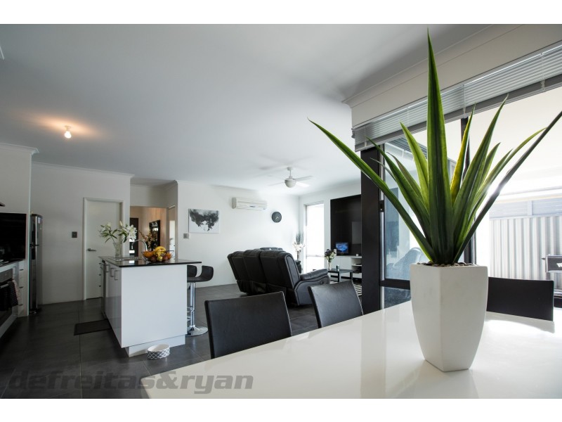 5 Semerwater Crescent, Aveley WA 6069