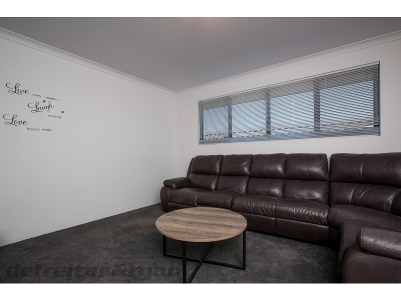 5 Semerwater Crescent, Aveley WA 6069