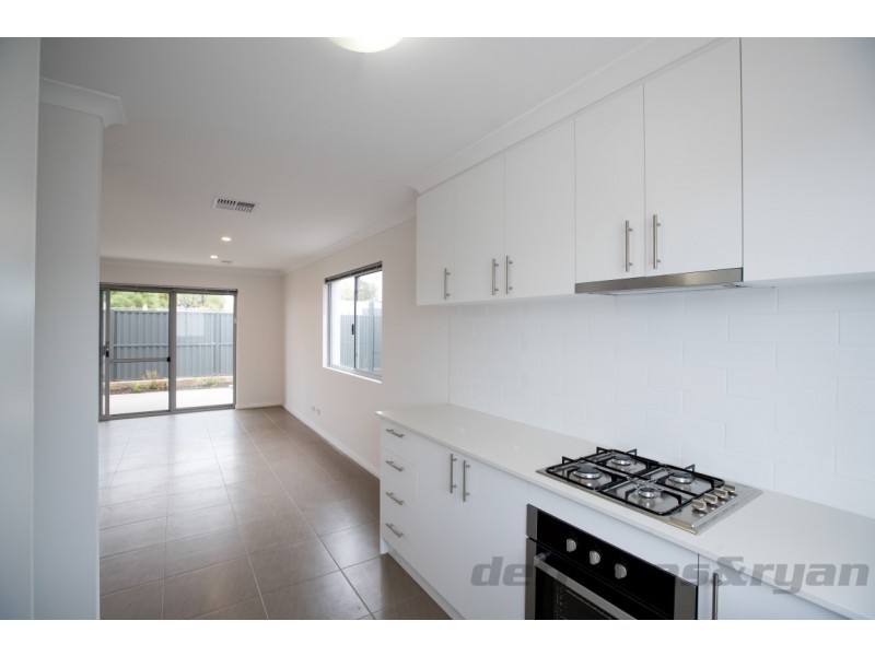 24 Emily Loop, Madeley WA 6065