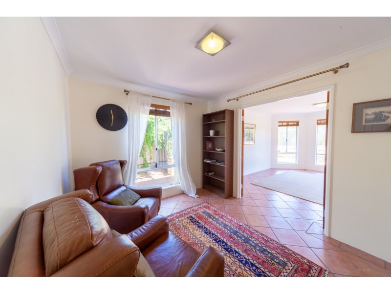 182 Scenic Drive, Wanneroo WA 6065