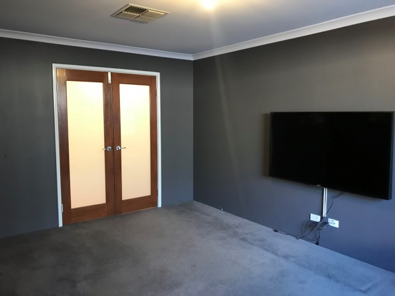 11 Arniston Way, Darch WA 6065