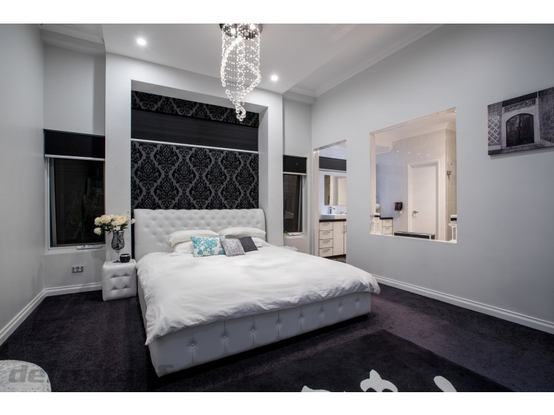 4 Perugino Avenue, Landsdale WA 6065