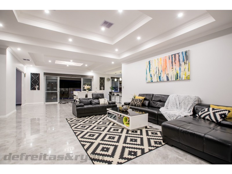 4 Perugino Avenue, Landsdale WA 6065