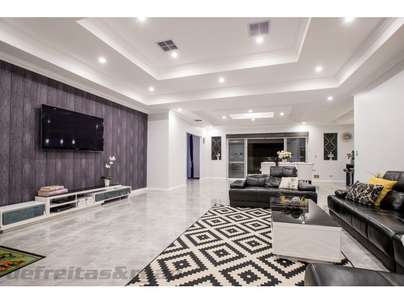 4 Perugino Avenue, Landsdale WA 6065