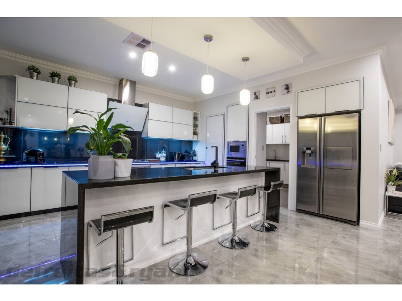 4 Perugino Avenue, Landsdale WA 6065