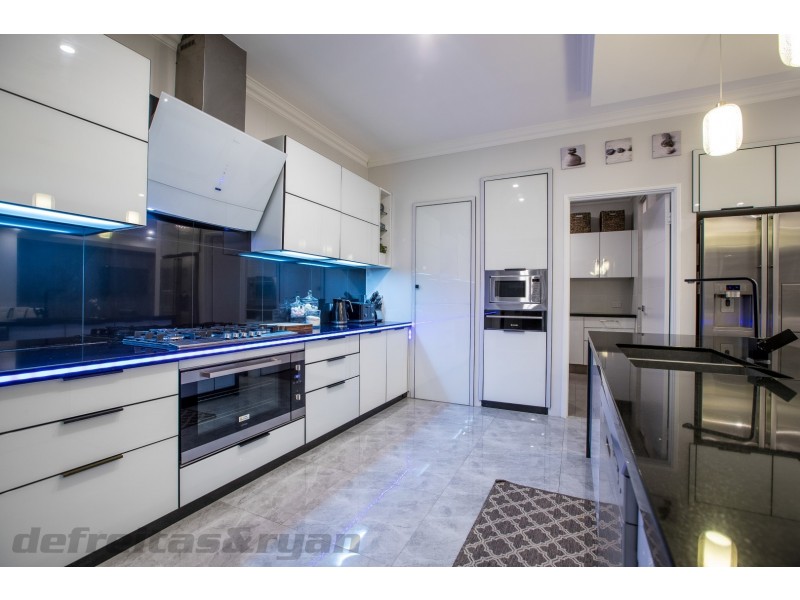 4 Perugino Avenue, Landsdale WA 6065