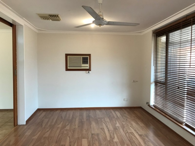 6 Coorong Place, Kallaroo WA 6025