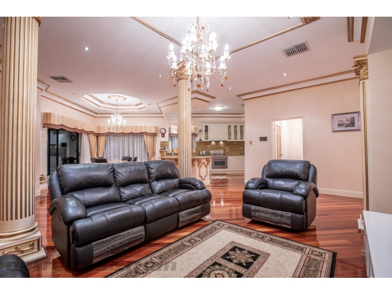 20 Graceland Avenue, Landsdale WA 6065