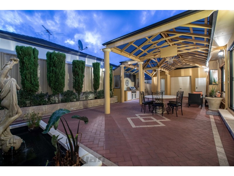 20 Graceland Avenue, Landsdale WA 6065