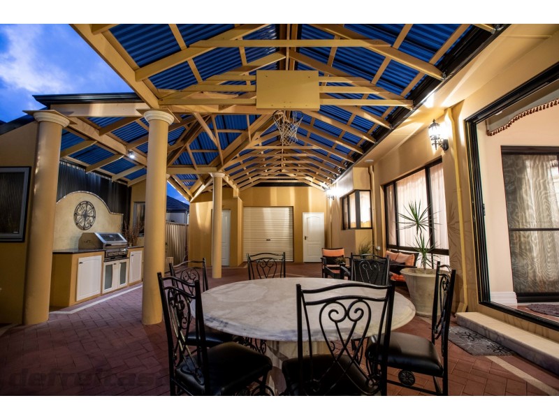 20 Graceland Avenue, Landsdale WA 6065