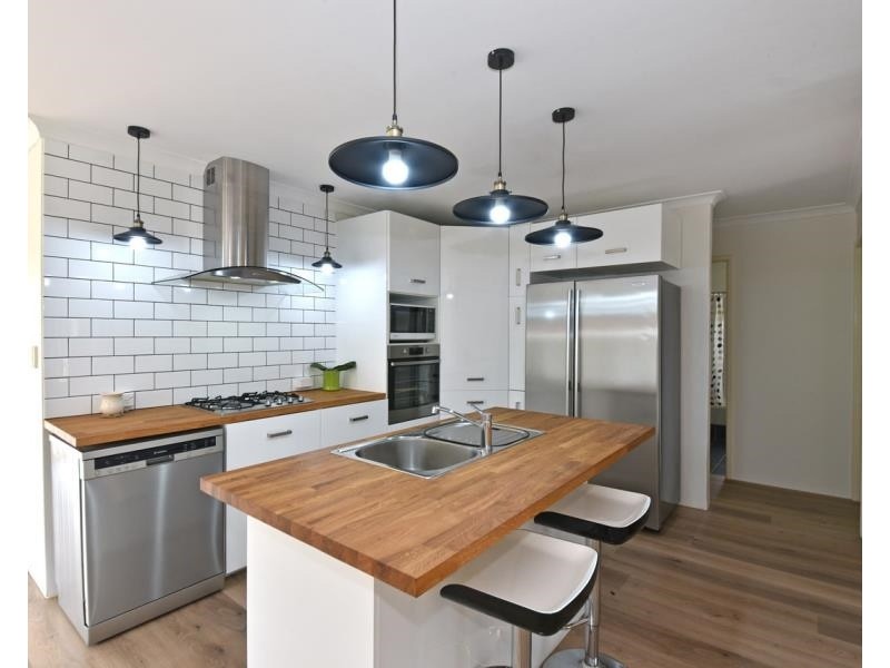6 Rover Court, Quinns Rocks WA 6030