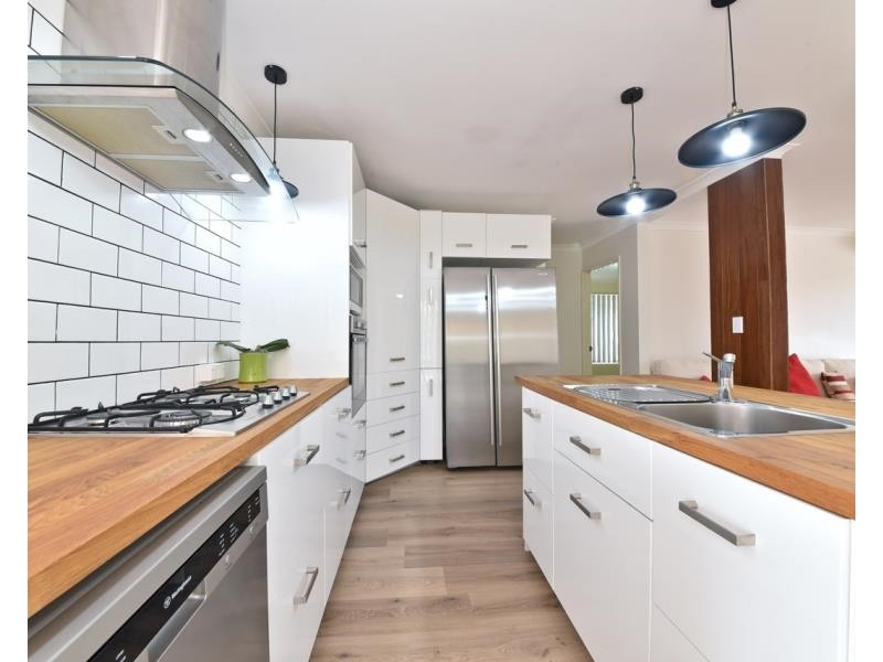 6 Rover Court, Quinns Rocks WA 6030