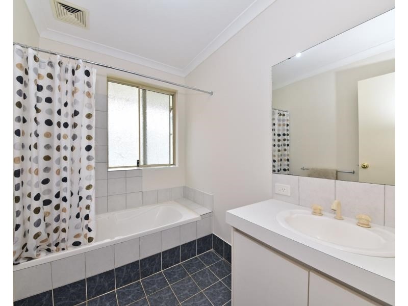 6 Rover Court, Quinns Rocks WA 6030