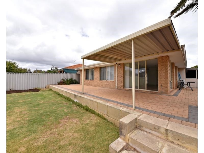 6 Rover Court, Quinns Rocks WA 6030
