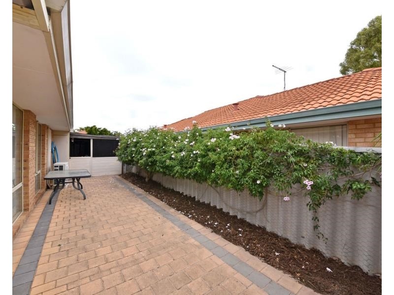 6 Rover Court, Quinns Rocks WA 6030
