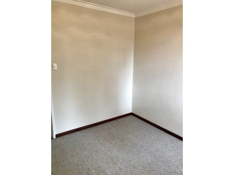 6 Valencia Court, Alexander Heights WA 6064