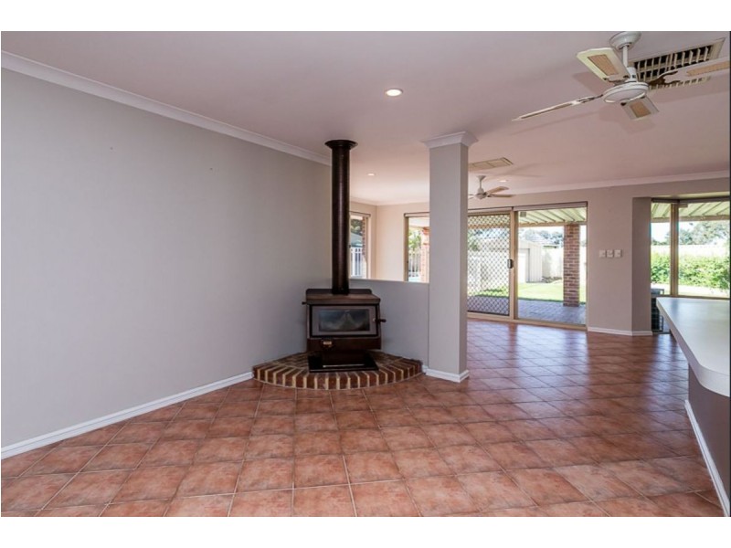 38 Timberlane Crescent, Beechboro WA 6063