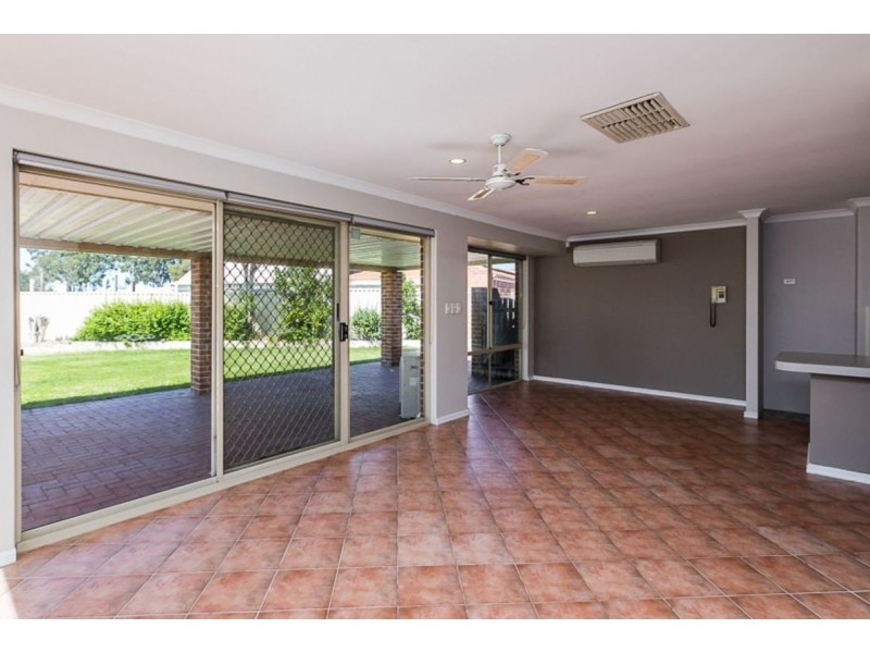 38 Timberlane Crescent, Beechboro WA 6063
