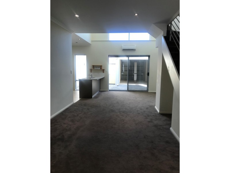 27 Gaudi Way, Clarkson WA 6030