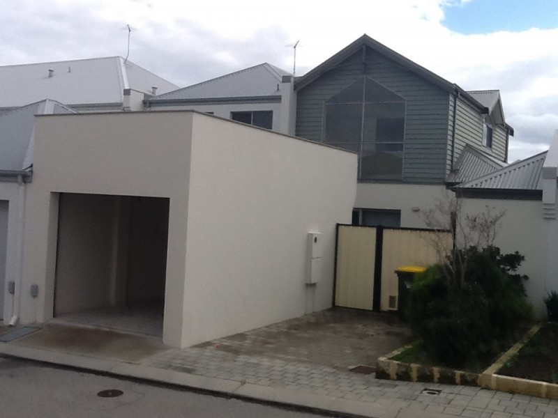 27 Gaudi Way, Clarkson WA 6030