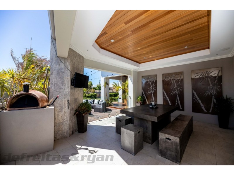 38 Ray Gardiner Vista, Tapping WA 6065