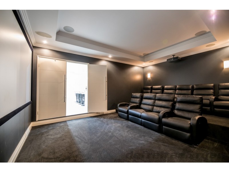 38 Ray Gardiner Vista, Tapping WA 6065