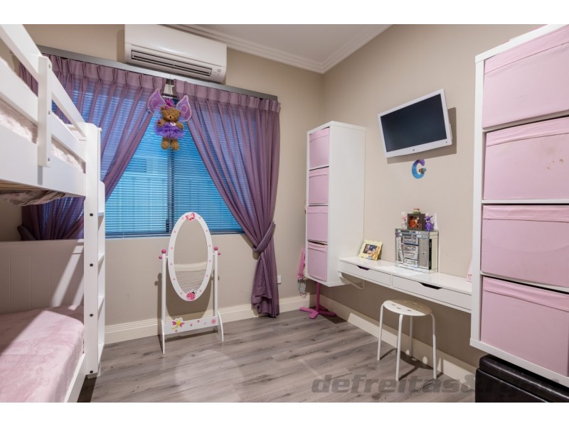 38 Ray Gardiner Vista, Tapping WA 6065